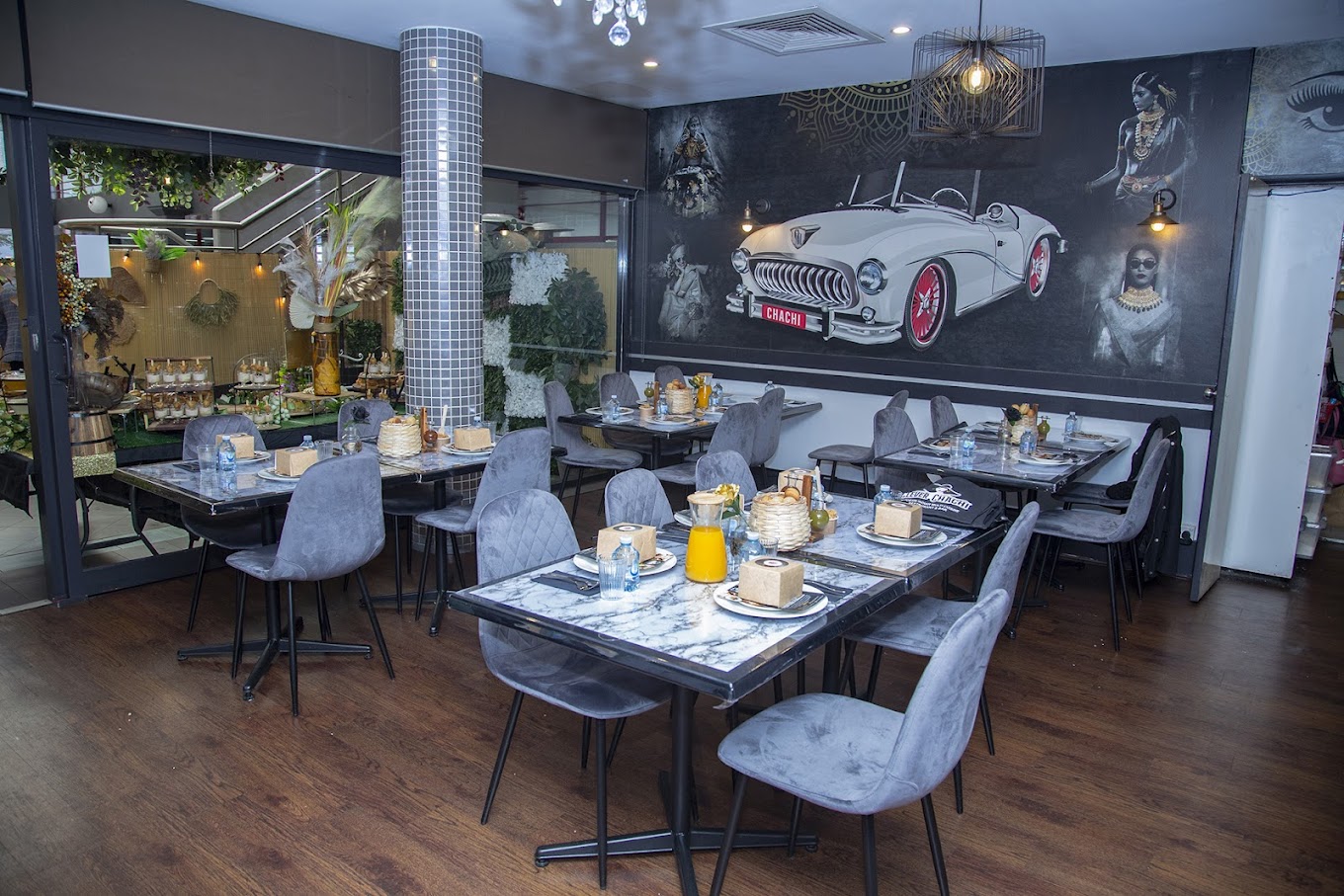 Clever Chachi - Best Indian Restaurant & Bar in Castle Hill