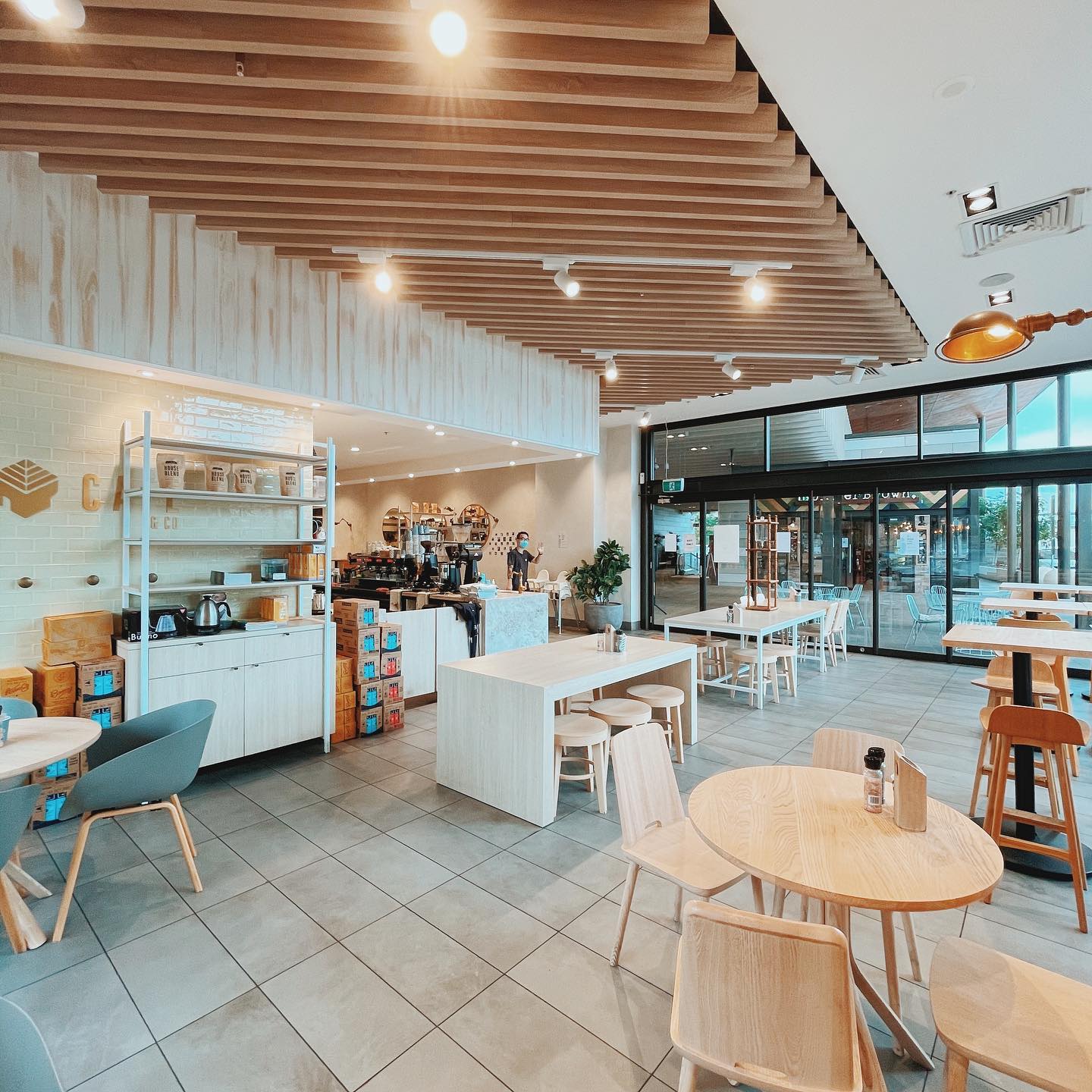 Leaf Cafe & Co Macarthur Square
