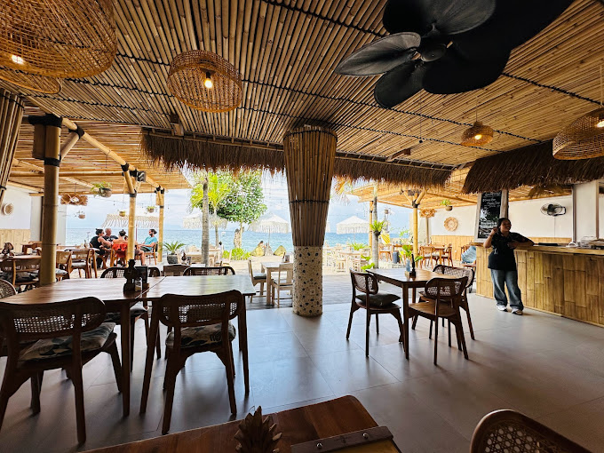 Penida Colada Beach Bar