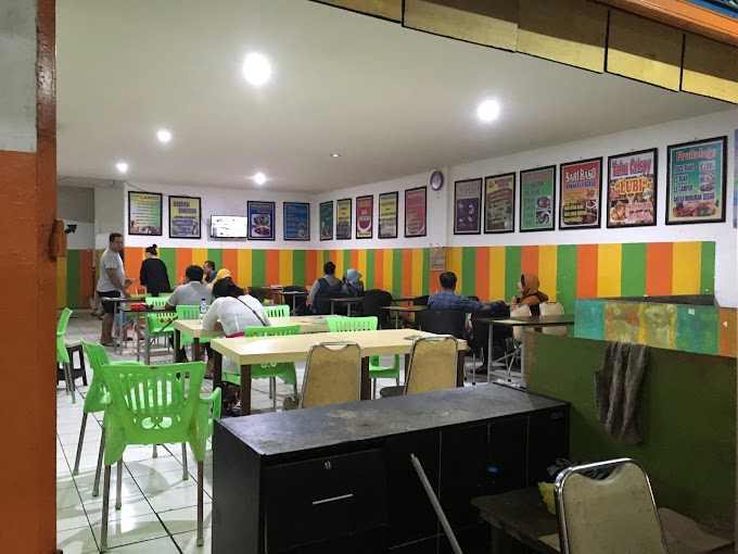 Genteng Biru Food Centre