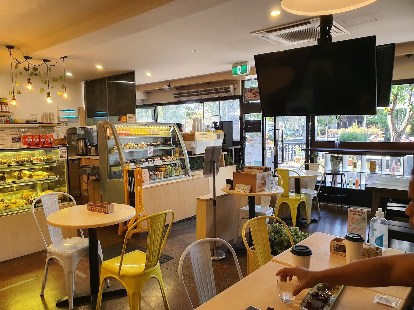 Cheeky Chewies Cafe
