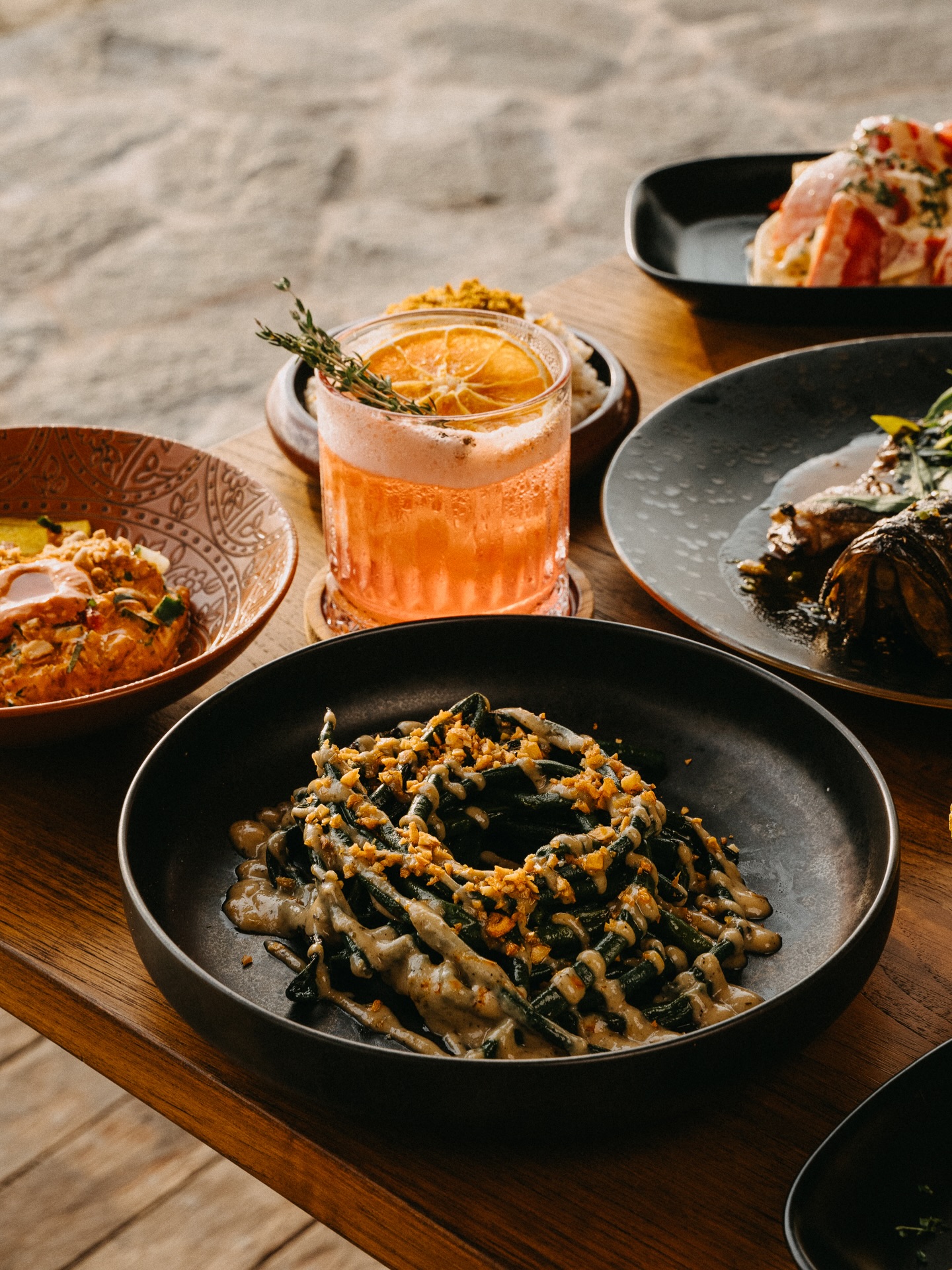Nui da Mano - Beachfront Restaurant in Batu Belig