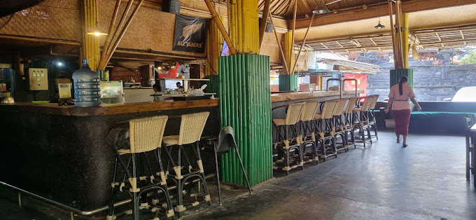 Ayam Betutu Pak Man Kuta