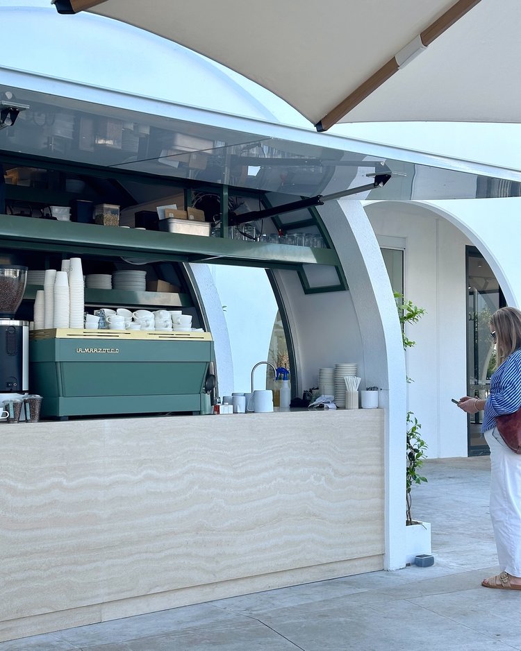 Cafe Junie