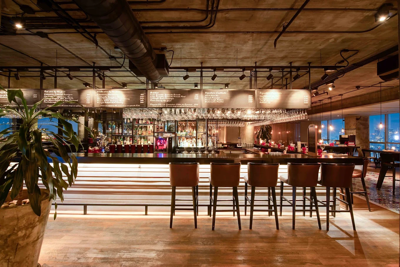 Scarlett Wine Bar & Restaurant