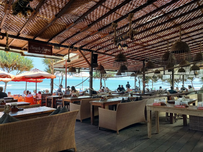 Beach Bums Cafe