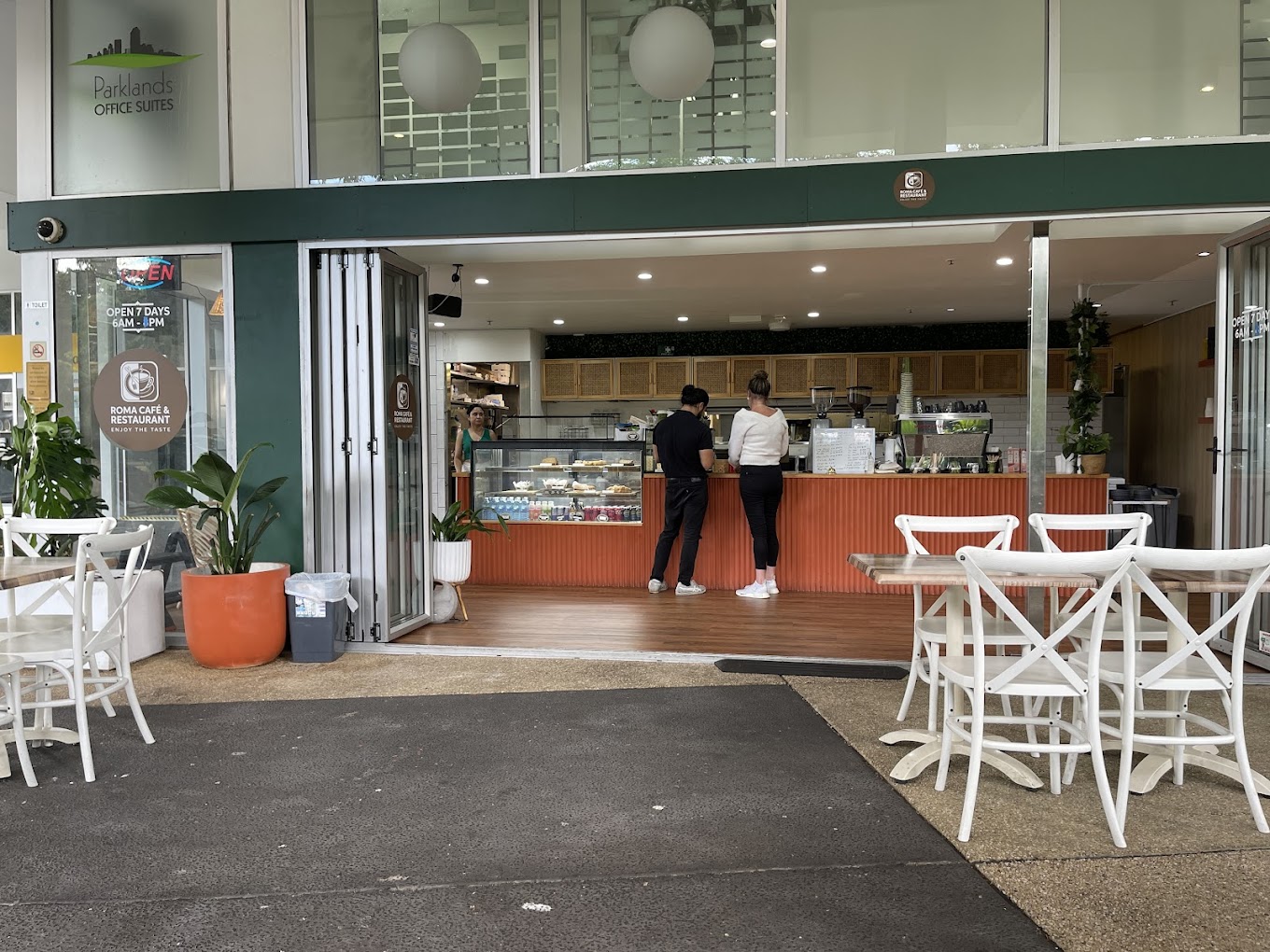 Roma Cafe and Restaurant