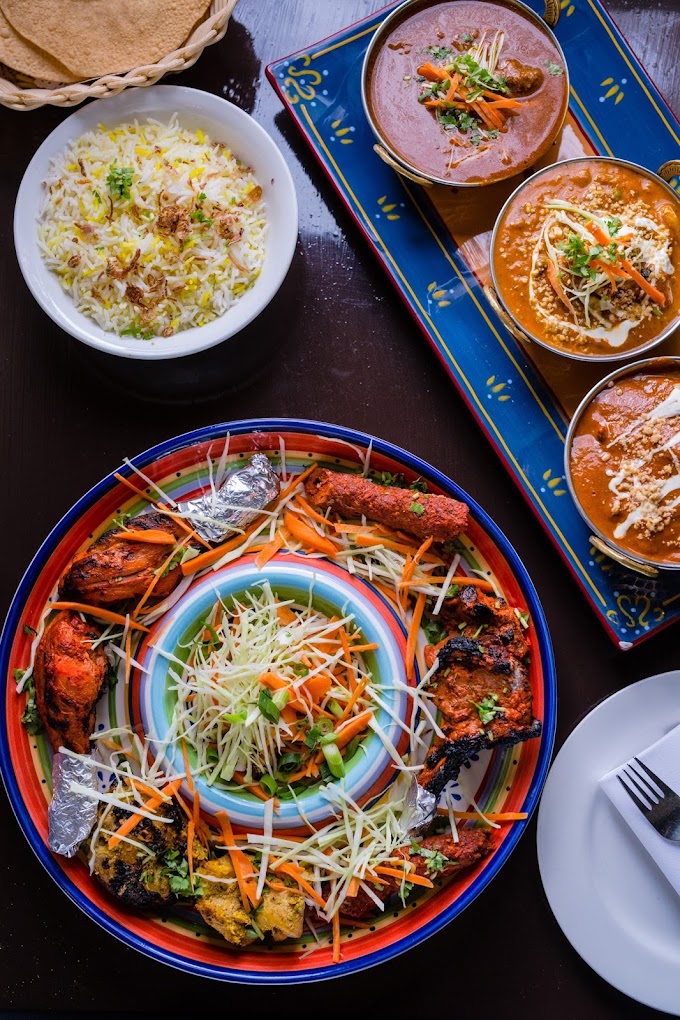 Le Taj Restaurant & Lounge