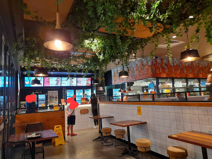 Oporto Birtinya Drive Thru
