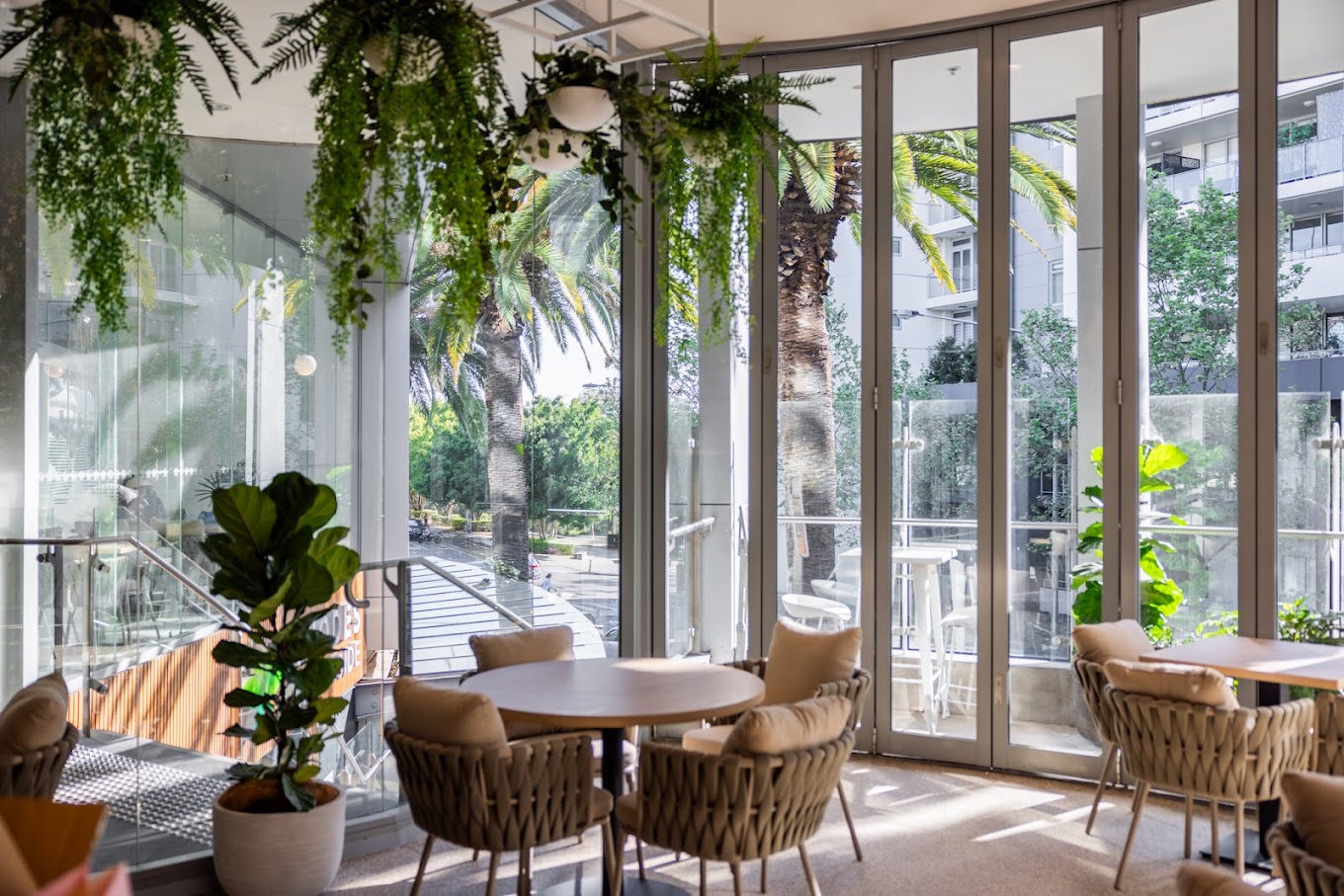 Auvers Dining Rhodes