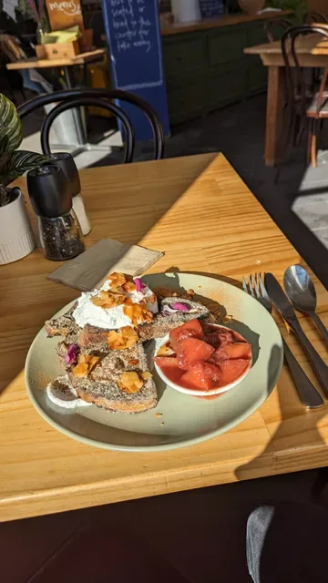 Momo Wholefood