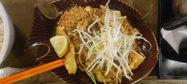3 Seasons Thai Fusion Cuisine