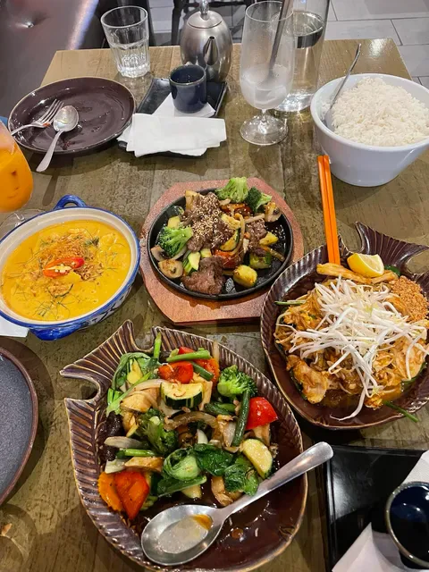3 Seasons Thai Fusion Cuisine