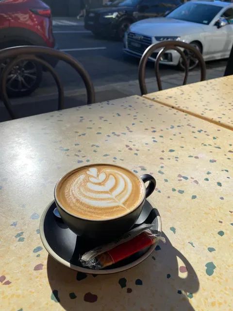 3 Steps Cafe.