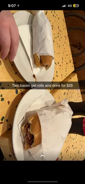 3 Steps Cafe.