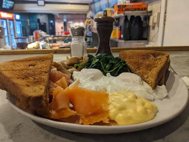 3 Steps Cafe.