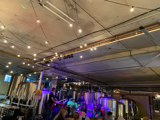 7th Day Brewery