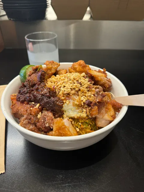 8Things Eatery