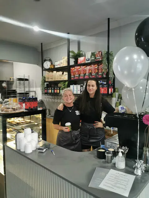 ALIMENTO Pizza Cafe