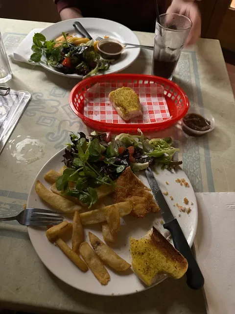Alroy Tavern