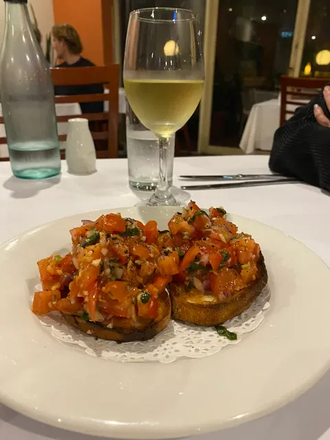 AMICI DI TONI MONA VALE