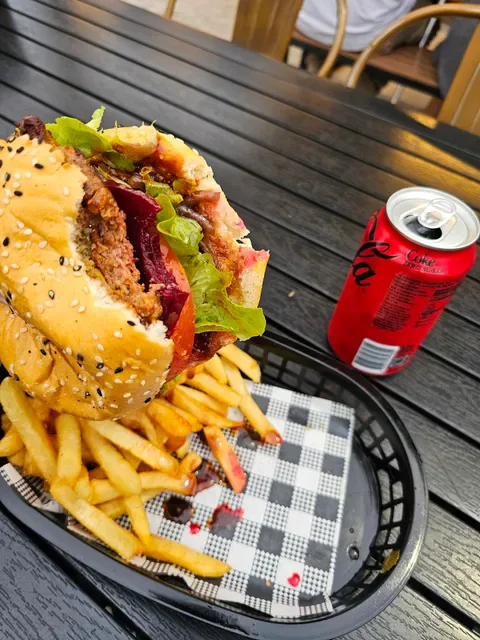 ANGRY BULL BURGER