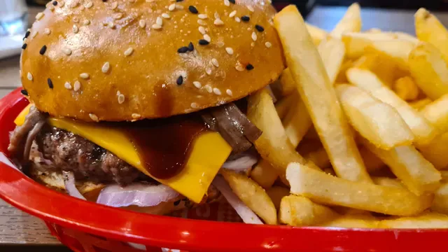 ANGRY BULL BURGER