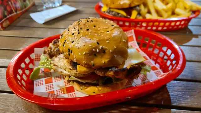ANGRY BULL BURGER