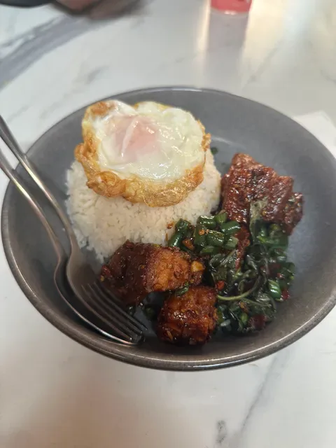 Aomjai Thai Cuisine Dee Why