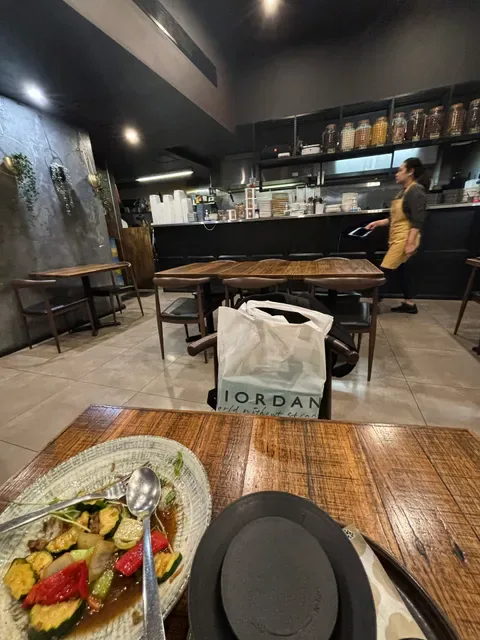 Aree Thai Twist