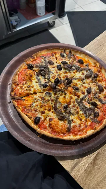 Arthur's Pizza - Randwick