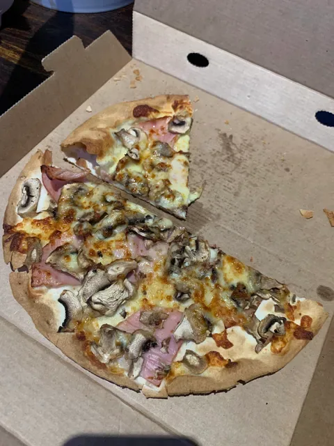 Arthur's Pizza Rosebery