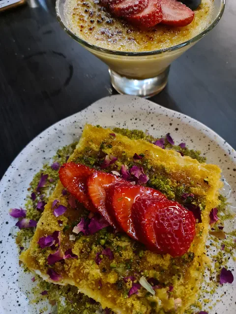 Vibe Lounge & Dining