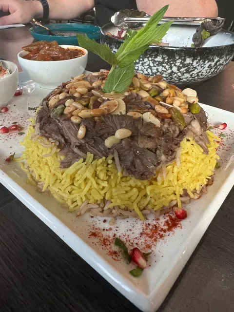 Vibe Lounge & Dining