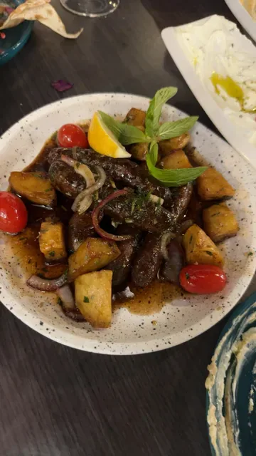 Vibe Lounge & Dining
