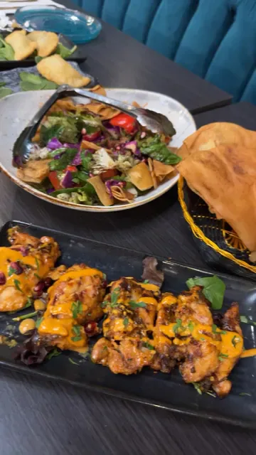 Vibe Lounge & Dining