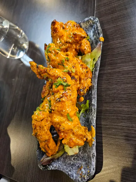 Vibe Lounge & Dining