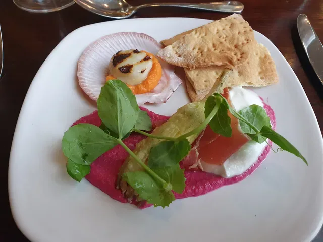 Bacar Restaurant & Bar