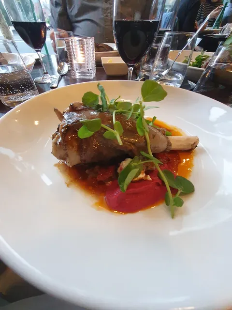 Bacar Restaurant & Bar