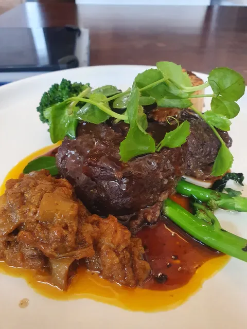 Bacar Restaurant & Bar