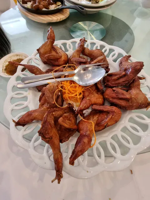 Bach Dang Restaurant