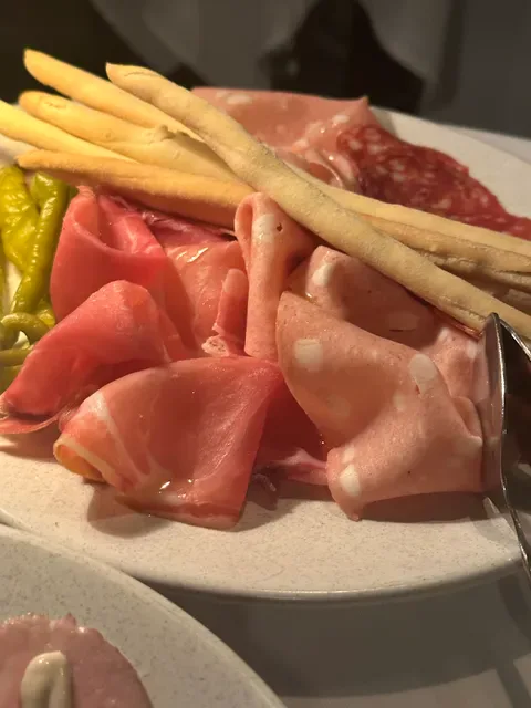 Bambini Trust Restaurant & Wine Room