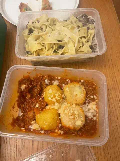 Bambinos Too Pizza, Pasta & Ribs