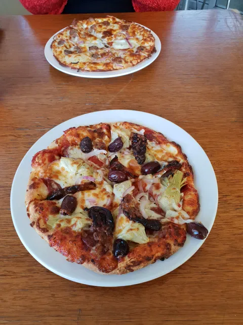 Bambinos Too Pizza, Pasta & Ribs