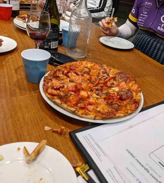 Bambinos Too Pizza, Pasta & Ribs