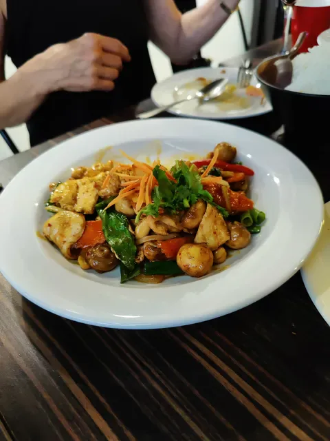 Basil Nut Asian Kitchen