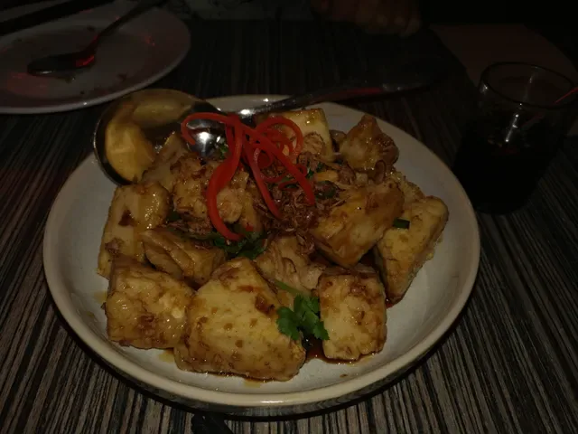 Bay Hong Food + Wine