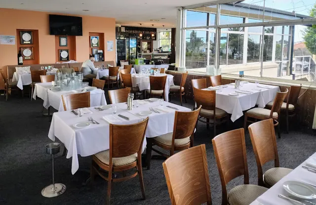 Bayblu Seafood Restaurant