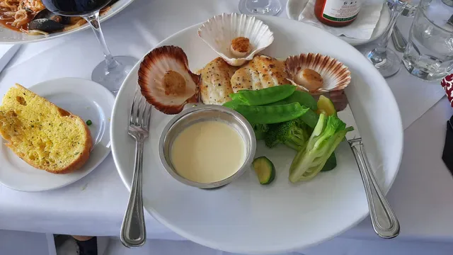 Bayblu Seafood Restaurant