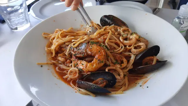 Bayblu Seafood Restaurant